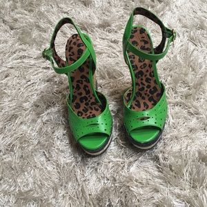 Jessica Simpson•Beautiful Green Wedge Sandals